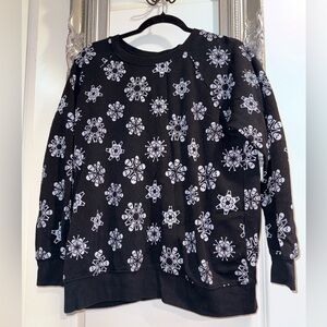 Torrid Plus Size 00 BLACK SKULL SNOWFLAKE FLEECE Ugly CHRISTMAS SWEATER Goth